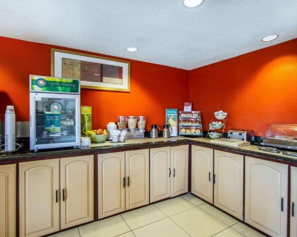 Quality Inn Tucson image 10