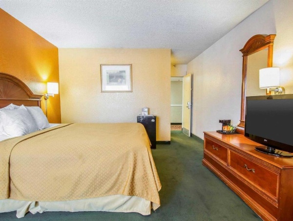 Quality Inn Tucson image 25